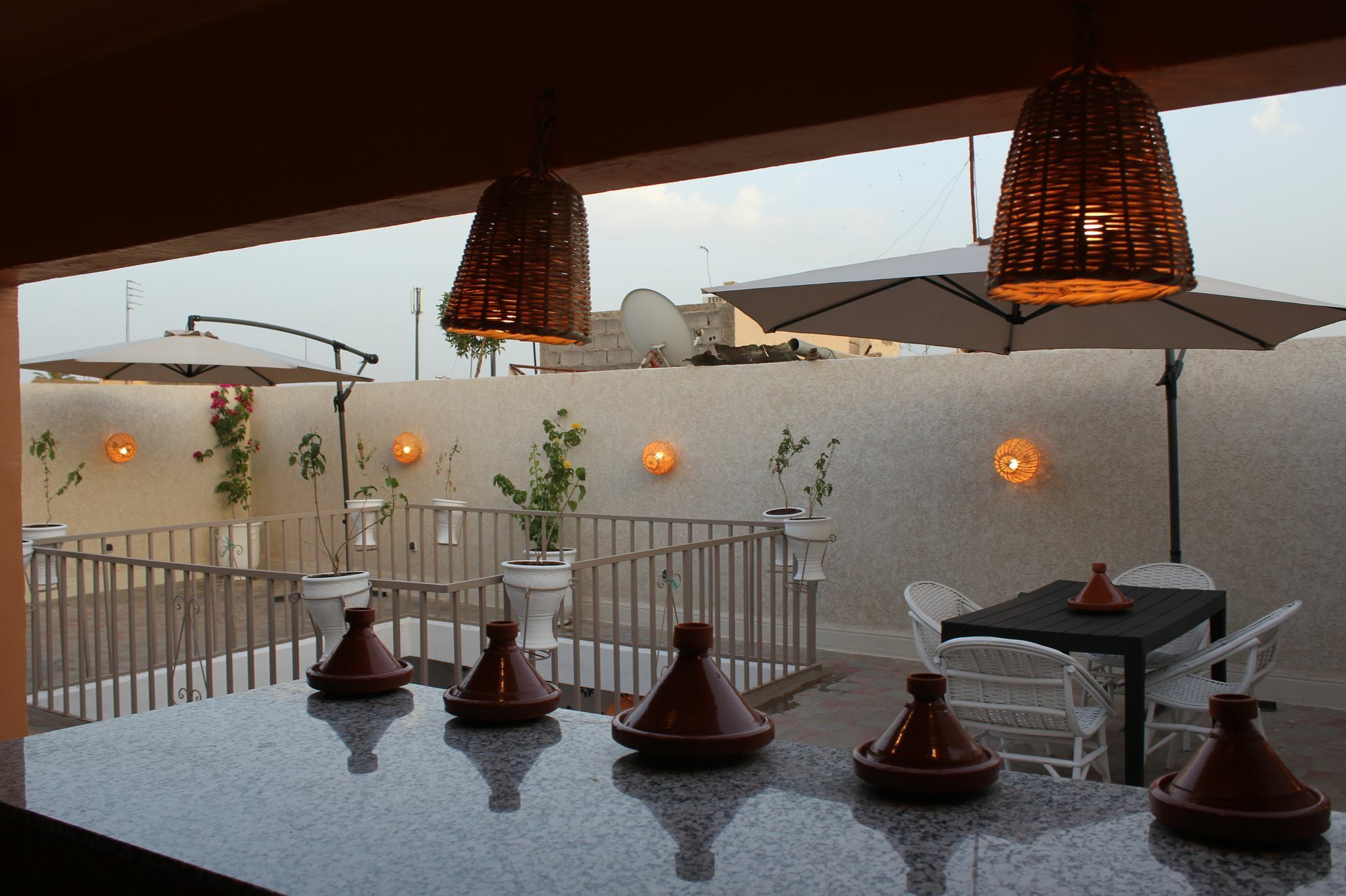 Corner Hostel Marrakech (Adults Only) Marrakesh Exterior photo